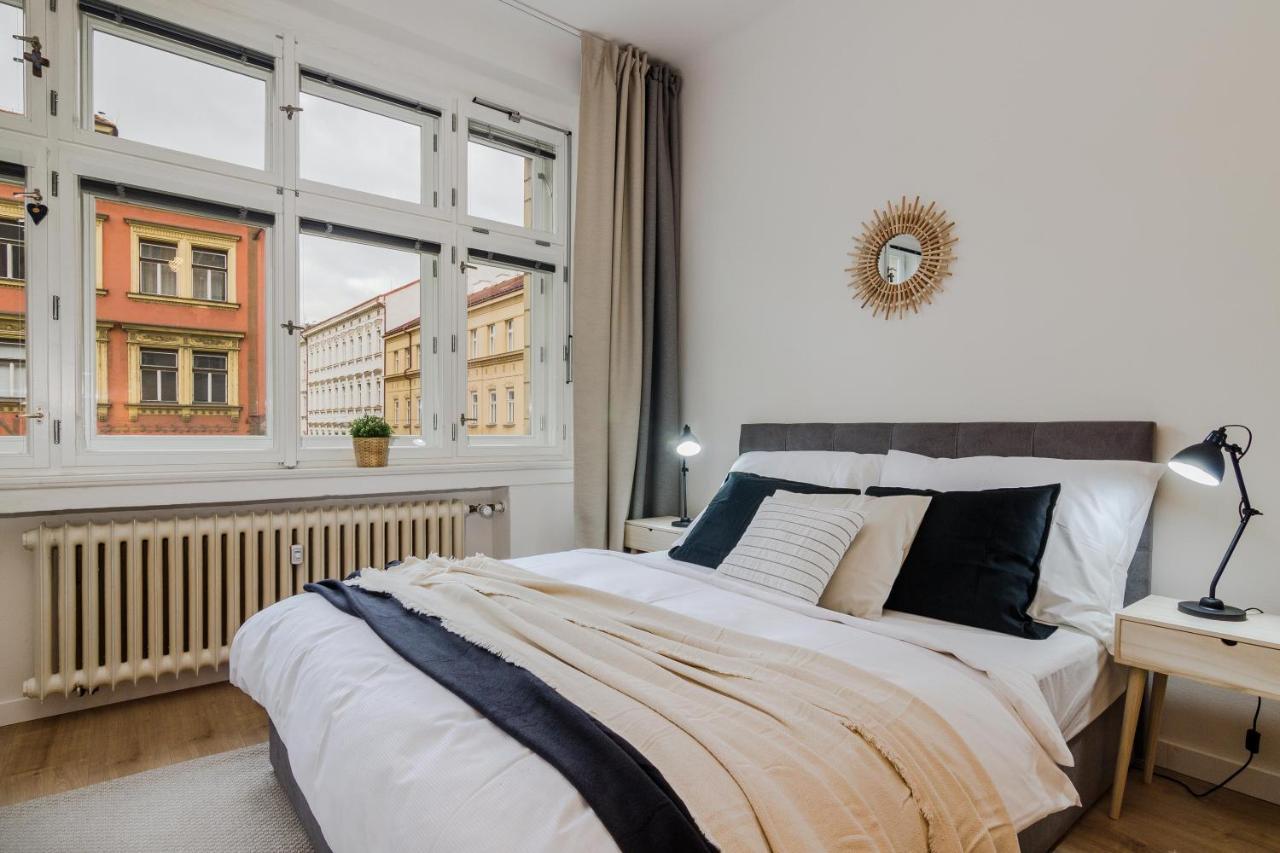 Apt In Prague Charles Bridge 1Km By Michal&Friends 외부 사진