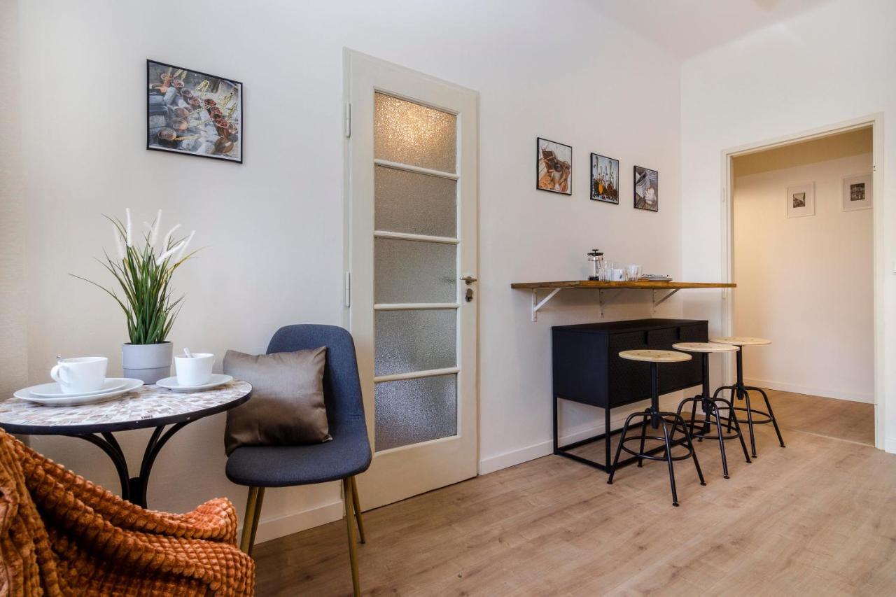 Apt In Prague Charles Bridge 1Km By Michal&Friends 외부 사진