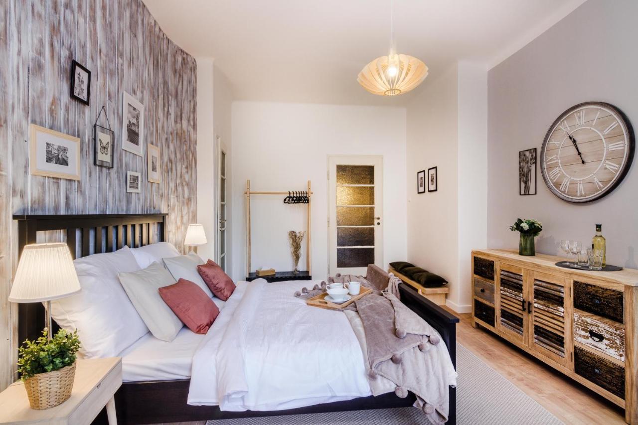 Apt In Prague Charles Bridge 1Km By Michal&Friends 외부 사진