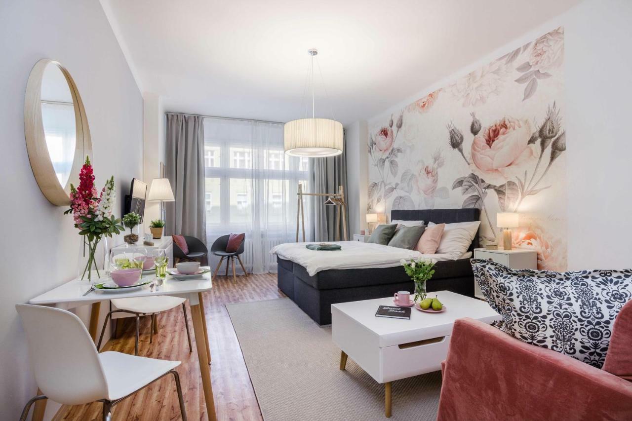 Apt In Prague Charles Bridge 1Km By Michal&Friends 외부 사진